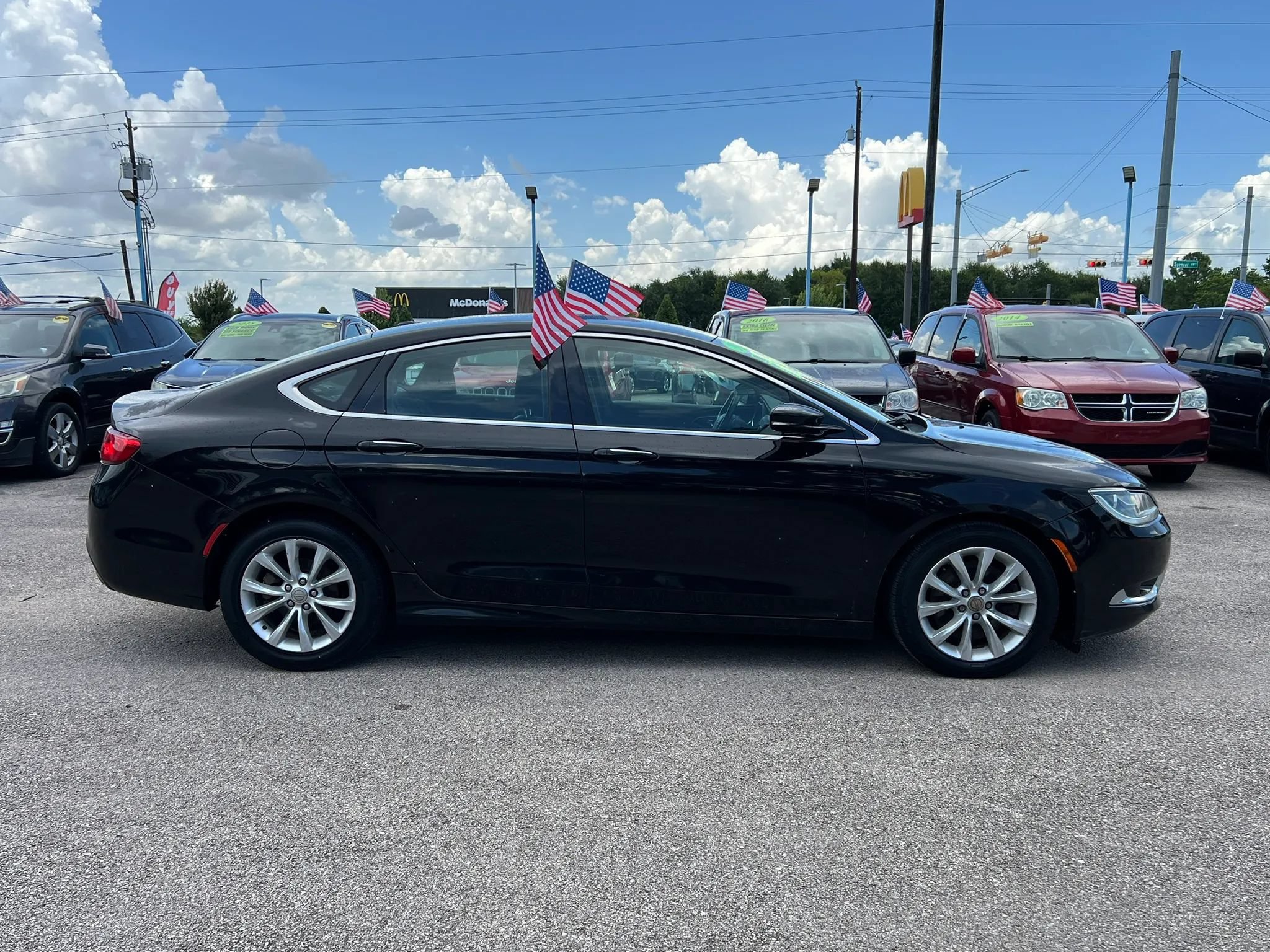 Used 2015 Chrysler 200 C FWD image 5