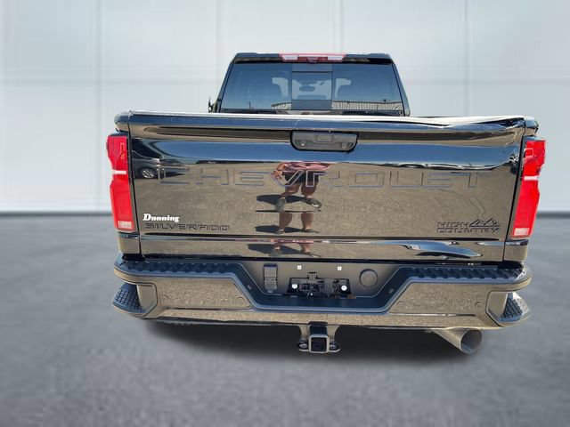 Used 2024 Chevrolet Silverado 3500 High Country w/ High Country Premium Package AWD/4WD image 3