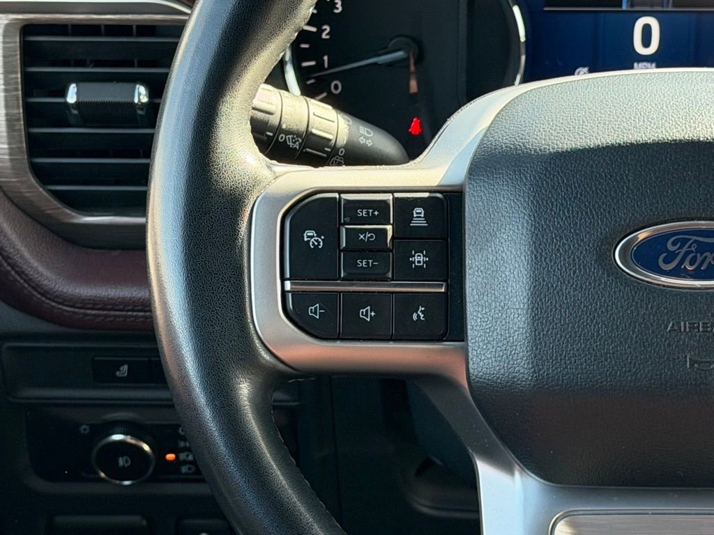 Used 2024 Ford Expedition Limited image 30