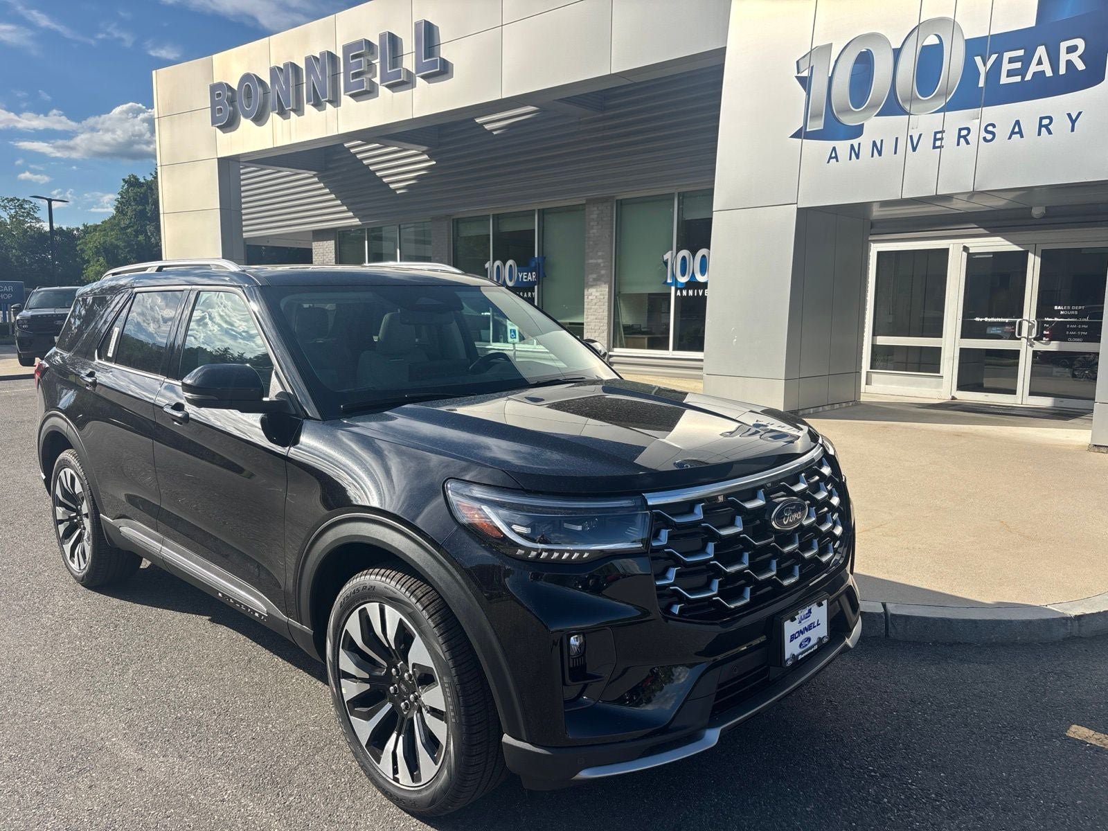 New 2026 Ford Explorer Platinum w/ LUX Leather Package