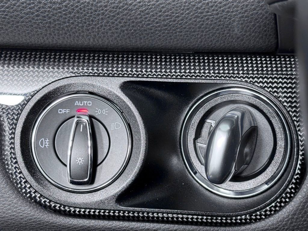 Certified 2023 Porsche 718 Boxster image 28