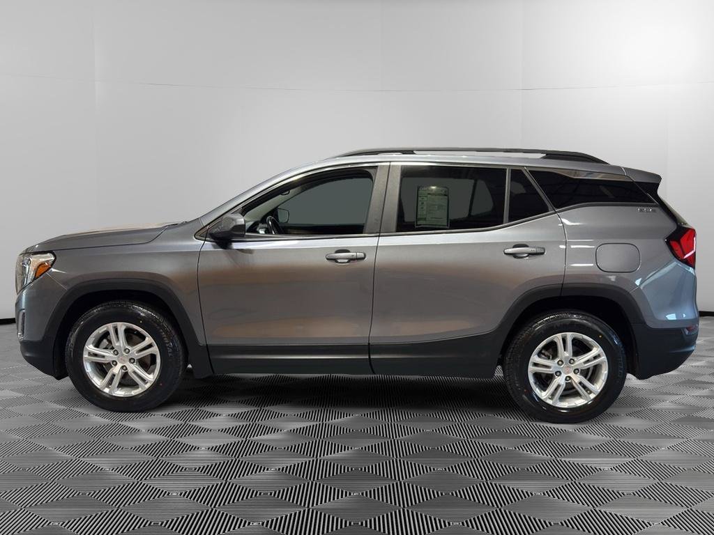Used 2021 GMC Terrain SLE w/ Driver Convenience Package AWD/4WD image 2
