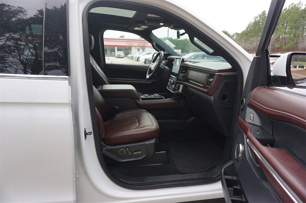 Used 2024 Ford Expedition Max Limited image 20