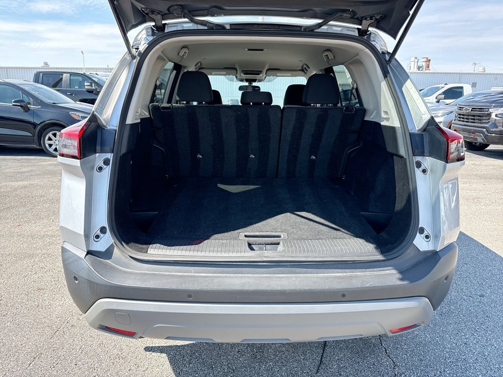 Used 2023 Nissan Rogue SV AWD/4WD image 23