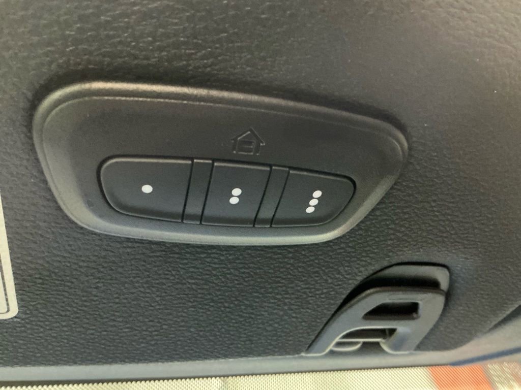 Used 2022 Jeep Wrangler Unlimited Sahara image 44