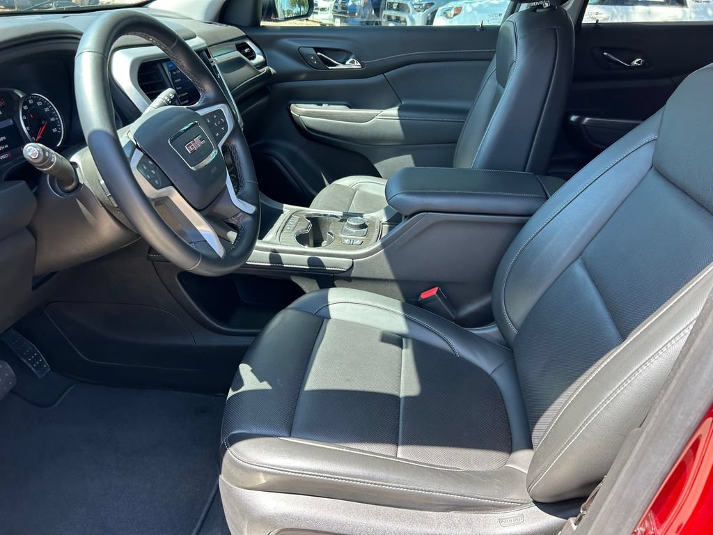 Used 2023 GMC Acadia SLT w/ Elevation Edition FWD image 11