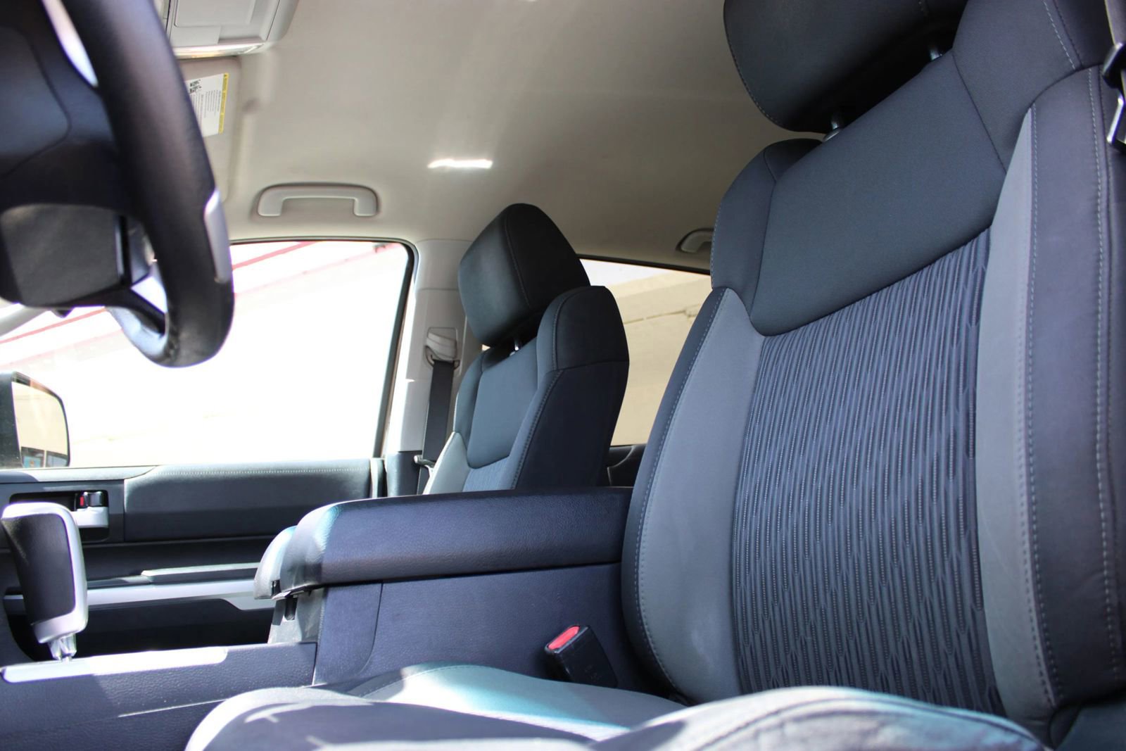 Used 2017 Toyota Tundra SR5 w/ SR5 Upgrade Package image 25