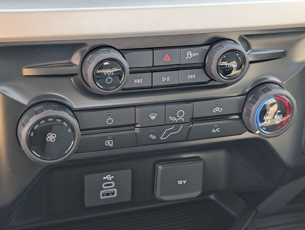 New 2025 Ford F550 4x4 Crew Cab Super Duty image 26