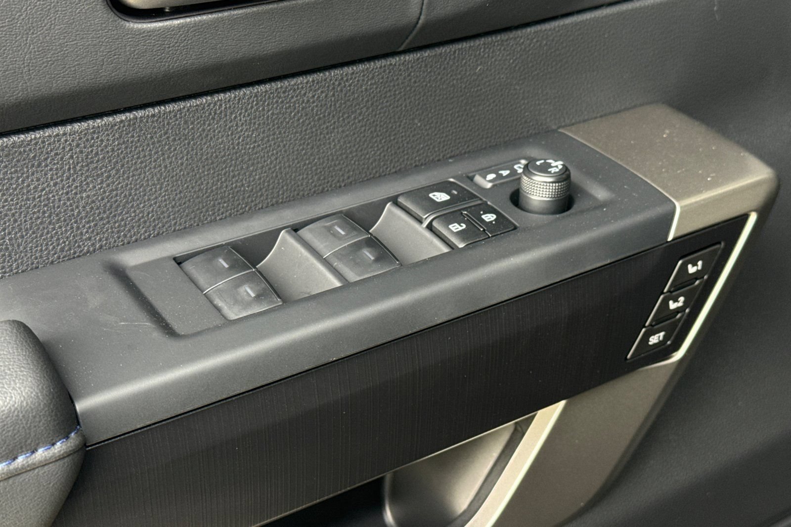 New 2026 Toyota Tundra Platinum AWD/4WD image 12