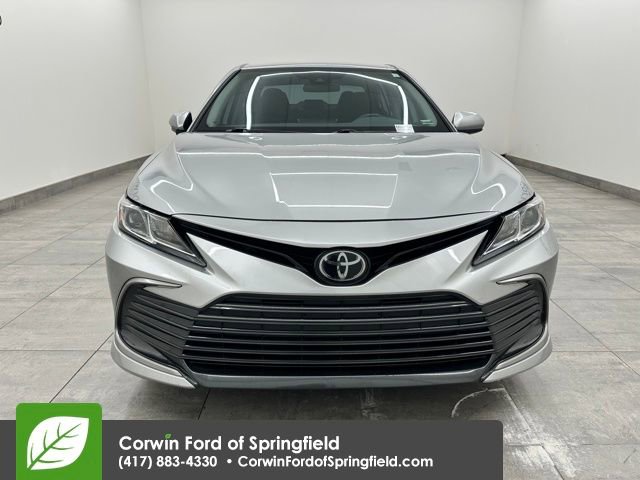 Used 2022 Toyota Camry LE image 7