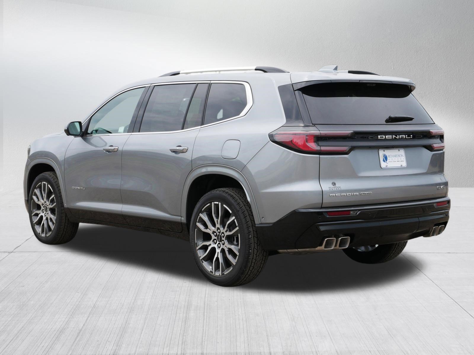 New 2026 GMC Acadia Denali Ultimate AWD/4WD image 3