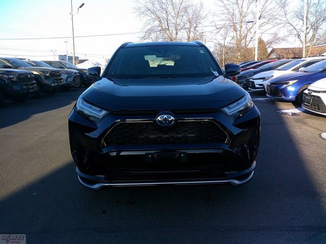 Used 2023 Toyota RAV4 SE w/ Weather & Moonroof Package image 6