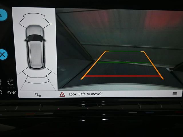 New 2026 Volkswagen Atlas SE image 3