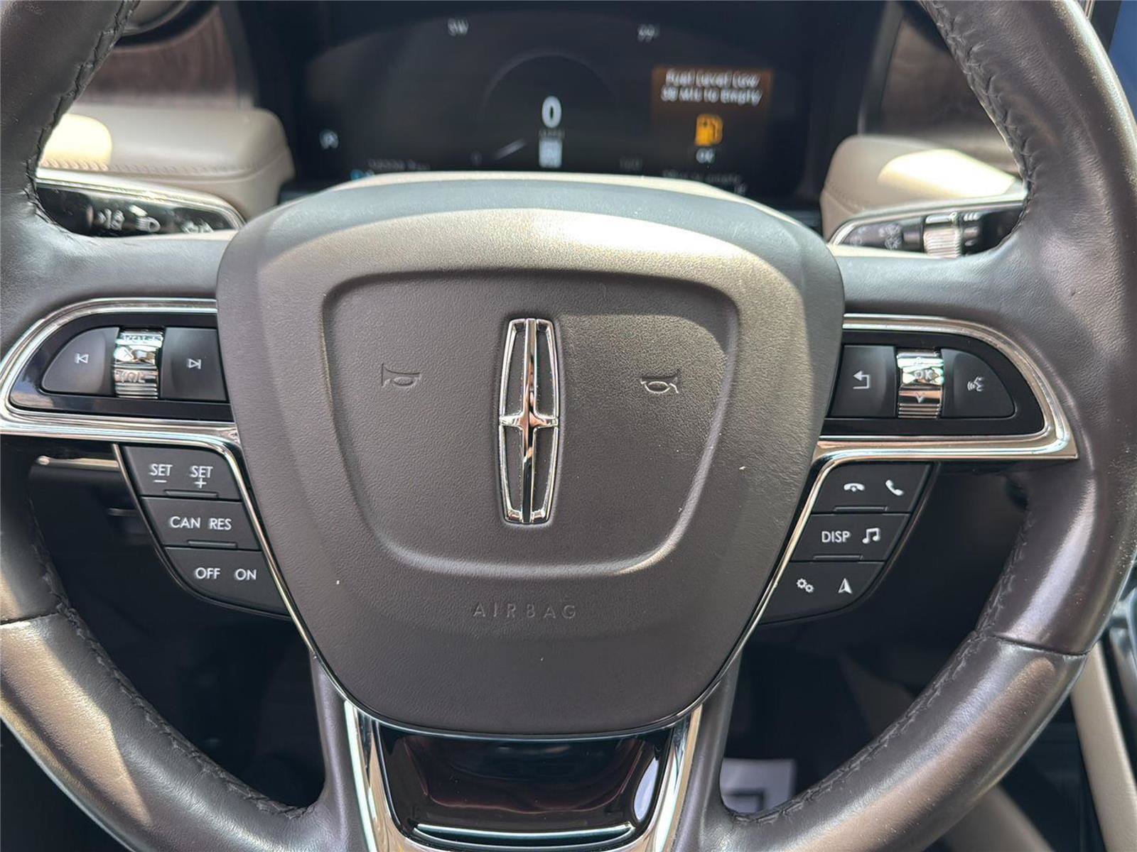 Used 2023 Lincoln Nautilus Reserve AWD/4WD image 17
