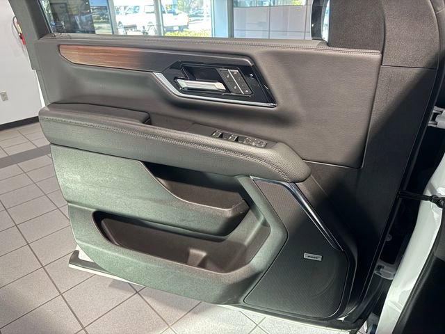Certified 2025 GMC Yukon Denali image 27