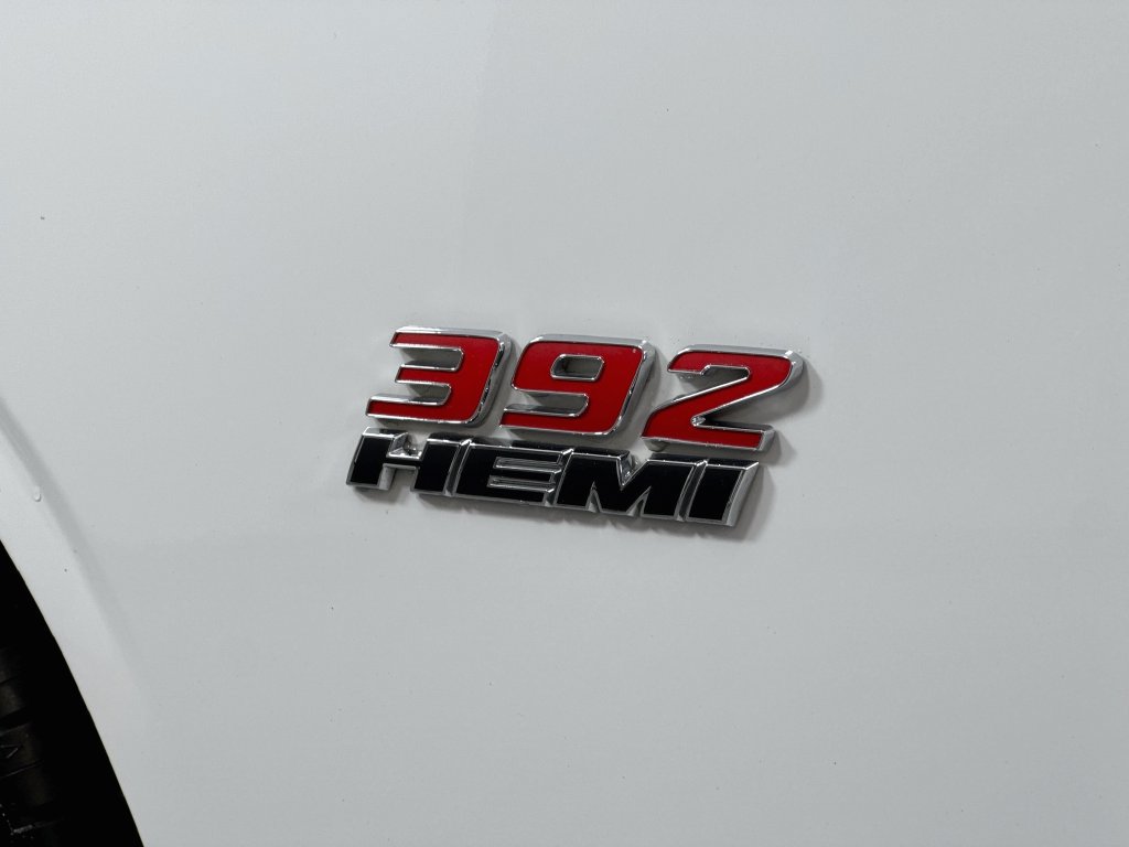 Used 2014 Dodge Challenger SRT8 w/ Harman/Kardon Audio Group RWD image 11