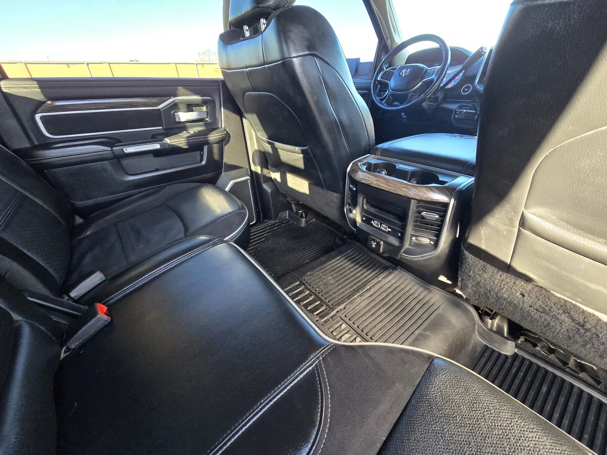 Used 2019 RAM 3500 Laramie image 20