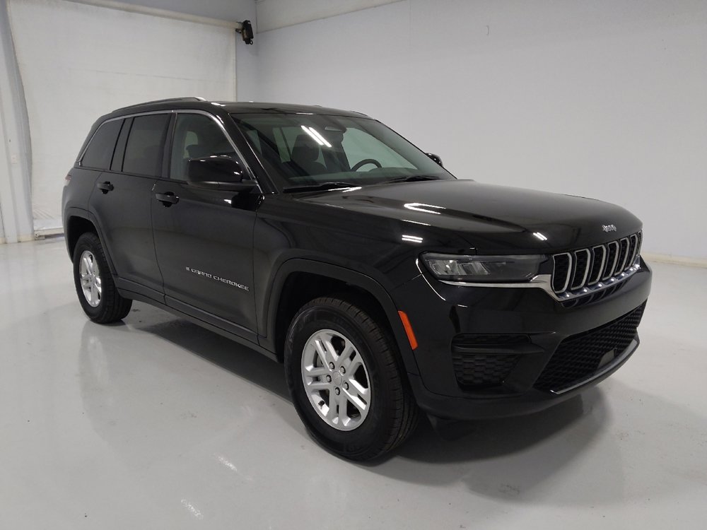 Used 2022 Jeep Grand Cherokee Laredo w/ Luxury Tech Group I image 13