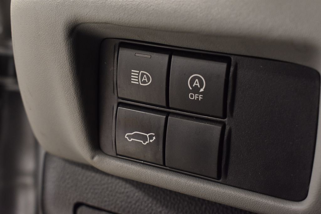 Used 2023 Toyota Highlander XLE image 15