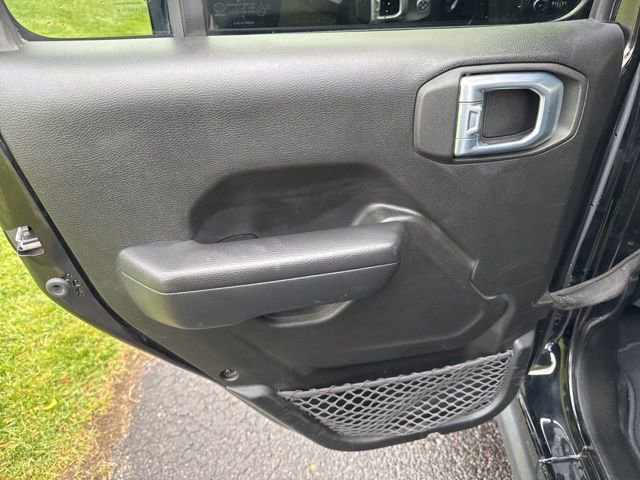 Used 2022 Jeep Wrangler Unlimited Rubicon image 17