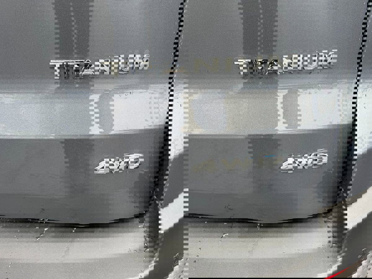 Used 2018 Ford EcoSport Titanium w/ Titanium Cold Weather Package image 28