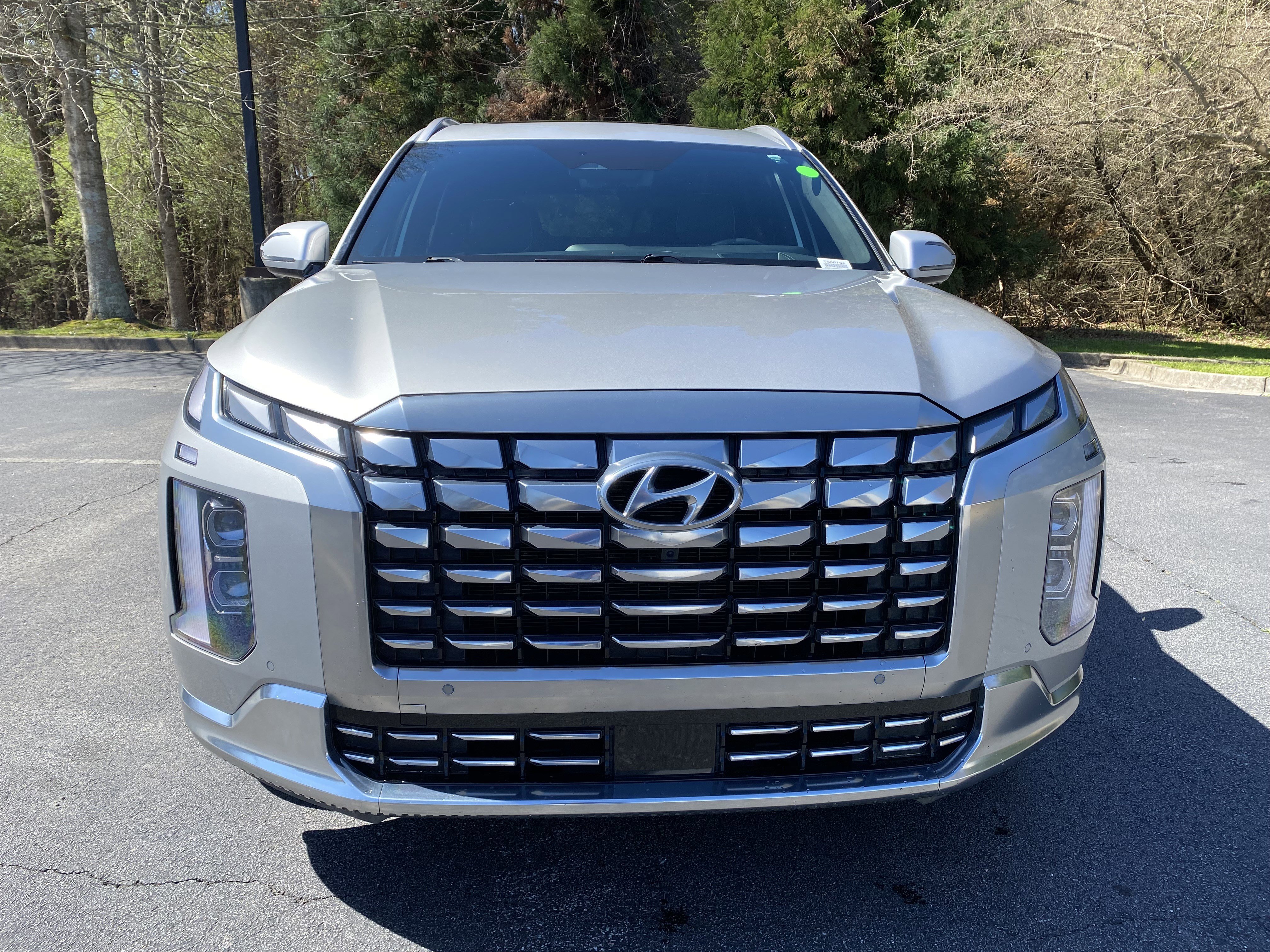 Used 2023 Hyundai Palisade Calligraphy image 3