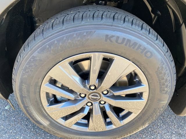 New 2025 Nissan Pathfinder SV w/ Black Appearance Package image 26