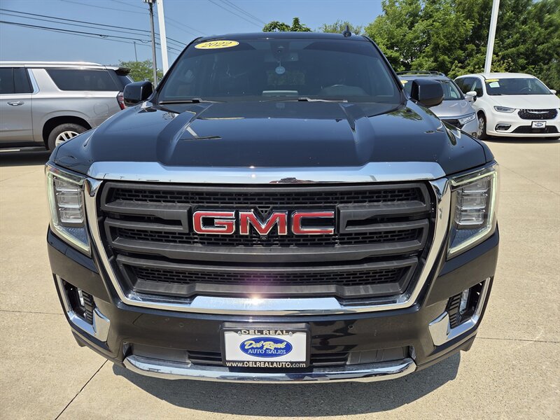 Used 2022 GMC Yukon SLT w/ SLT Premium Package AWD/4WD image 8