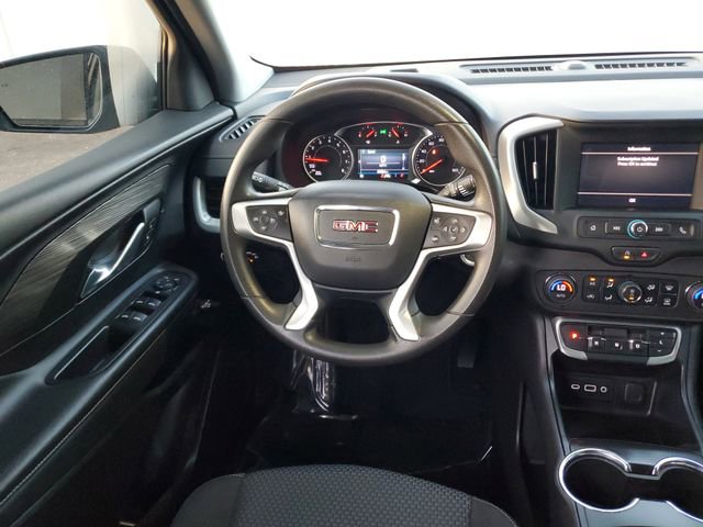 Used 2024 GMC Terrain SLE w/ Driver Convenience Package image 12