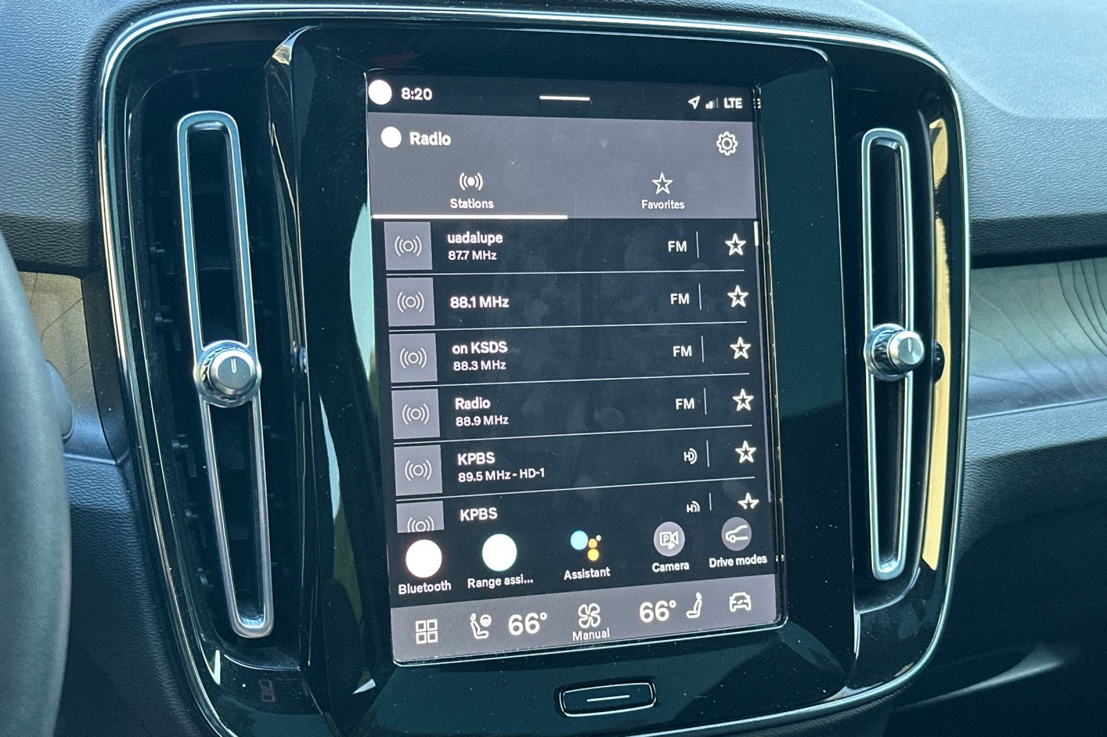 Certified 2023 Volvo C40 P8 Recharge Ultimate image 22