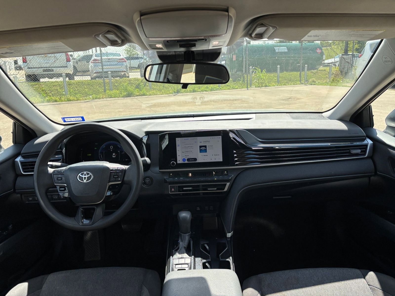 Used 2025 Toyota Camry LE image 32