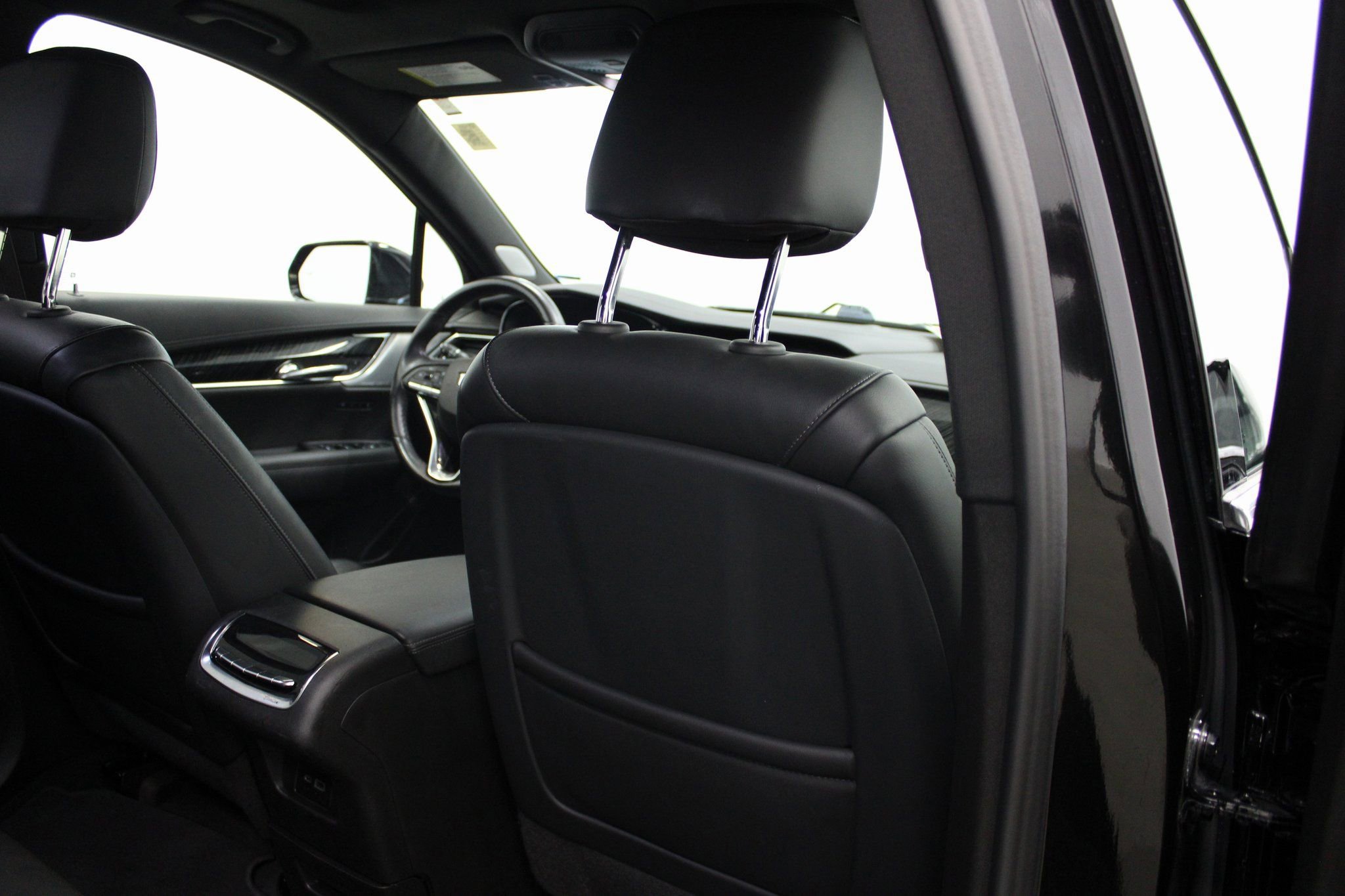 Used 2023 Cadillac XT6 Premium Luxury image 29