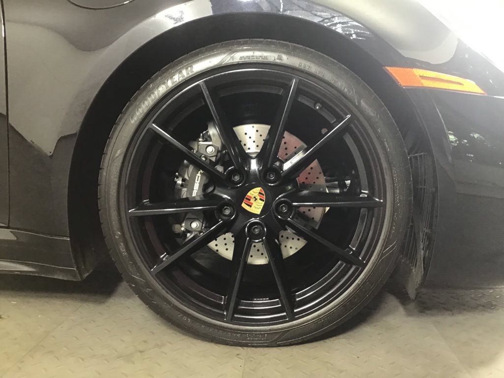Certified 2024 Porsche 911 Targa 4 AWD/4WD image 14