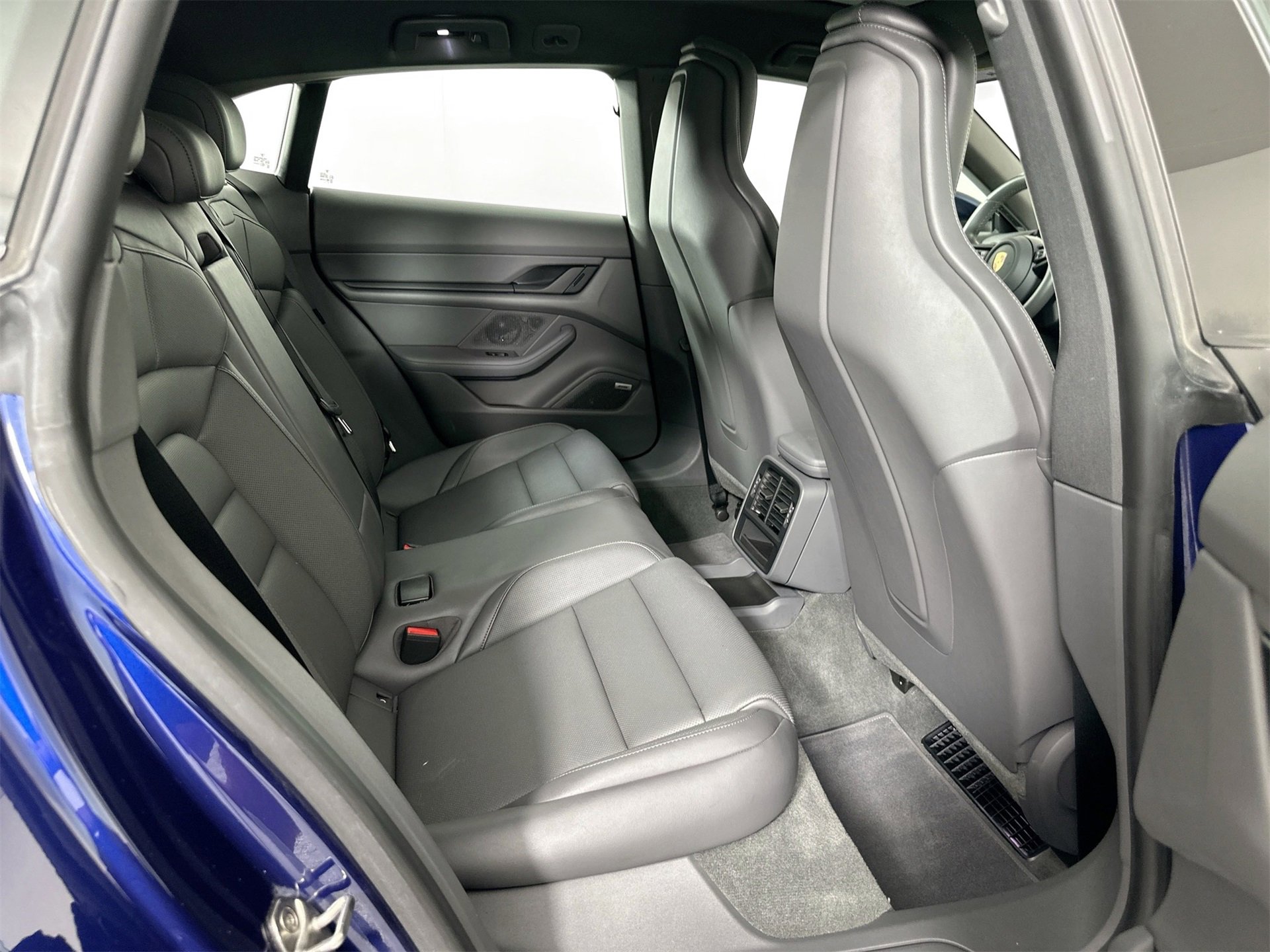 Certified 2024 Porsche Taycan 4 Cross Turismo image 25