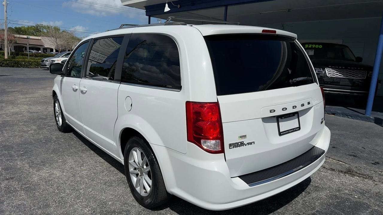 Used 2019 Dodge Grand Caravan SXT FWD image 3