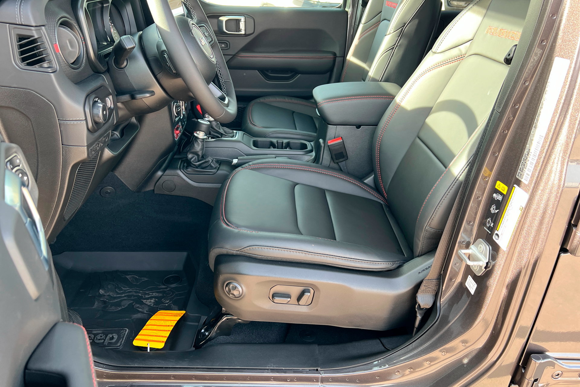 New 2026 Jeep Wrangler Unlimited Rubicon AWD/4WD image 17
