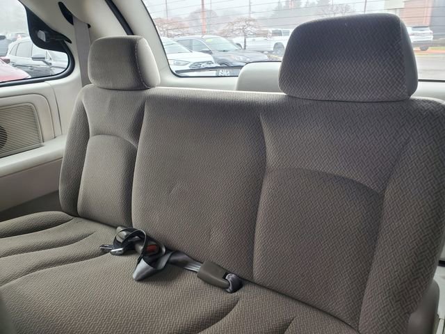 Used 2006 Chrysler Town & Country image 27