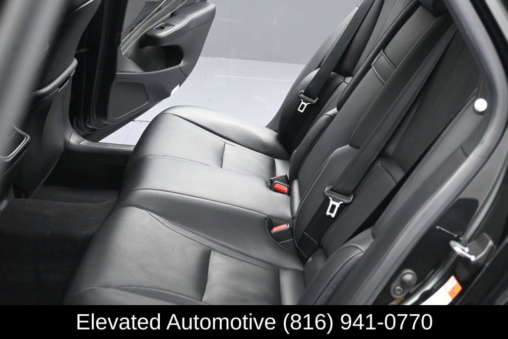 Used 2018 Lexus LS 500 AWD w/ Accessory Package (Z2) image 19