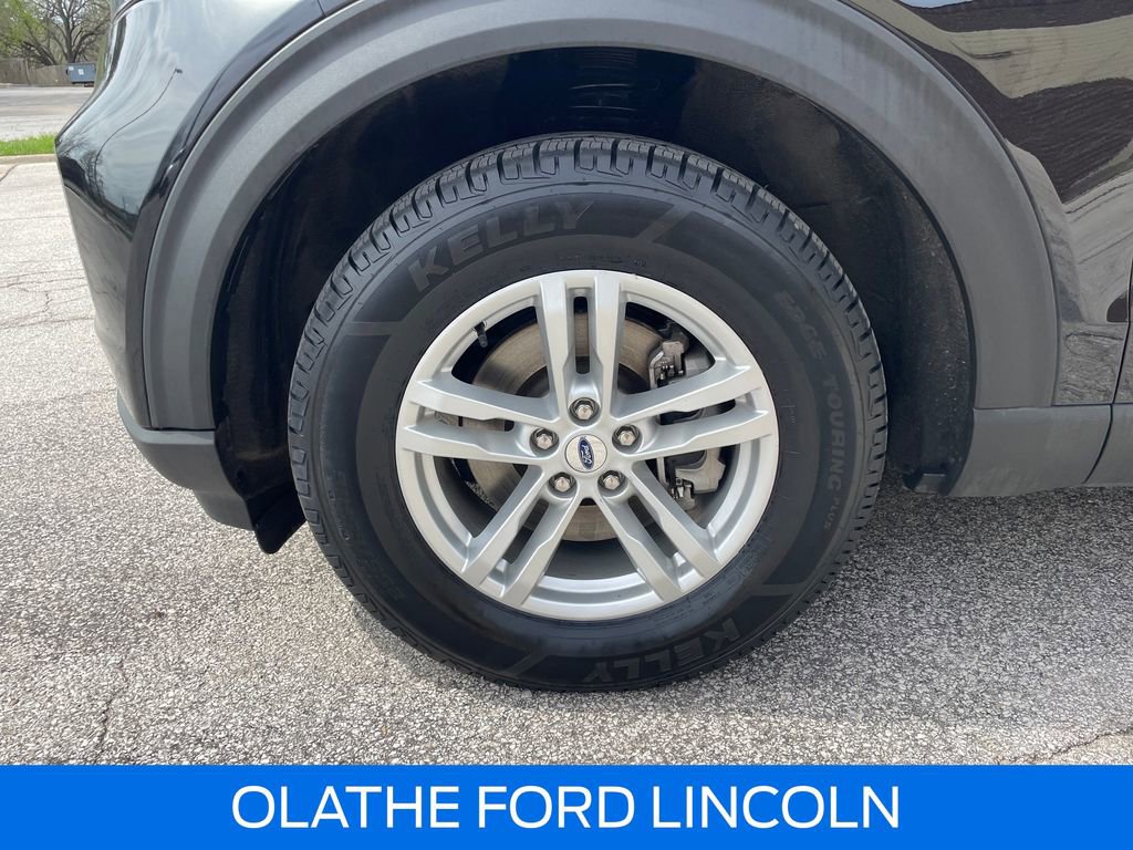 Certified 2023 Ford Explorer XLT w/ Equipment Group 202A image 32