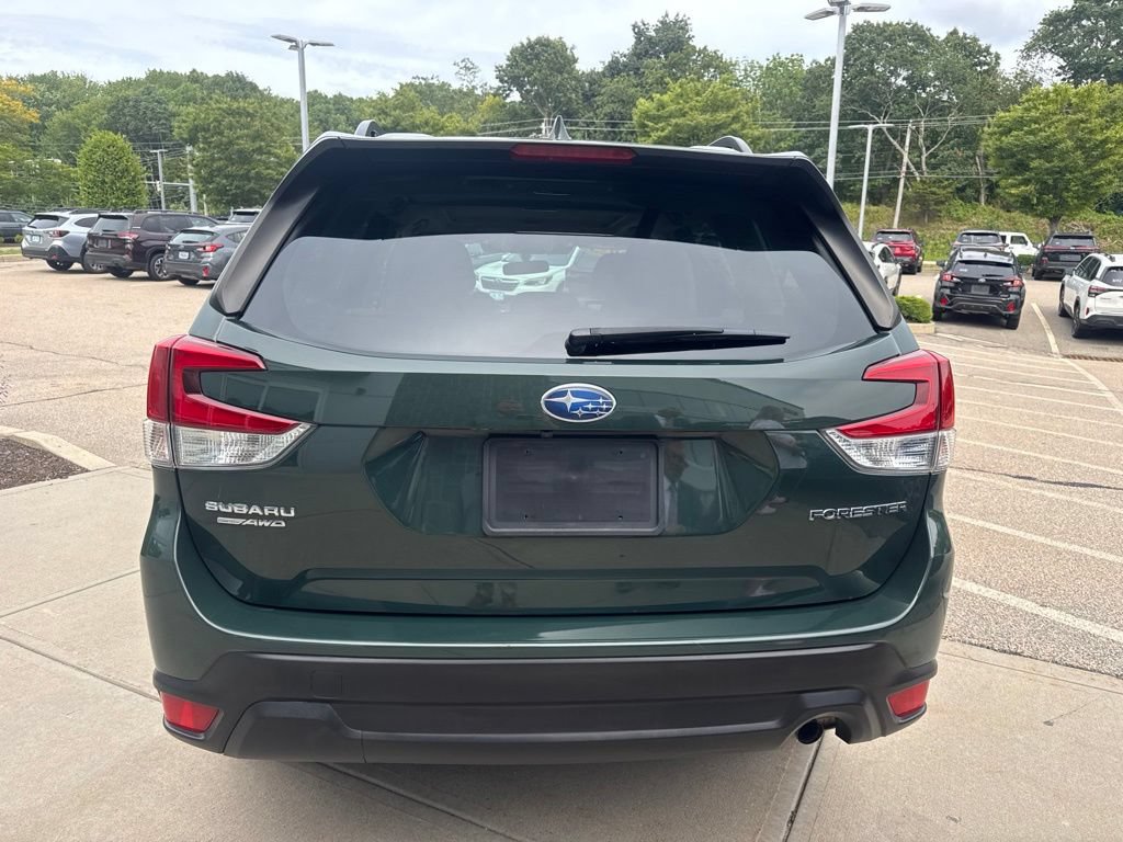 Used 2023 Subaru Forester Premium AWD/4WD image 7