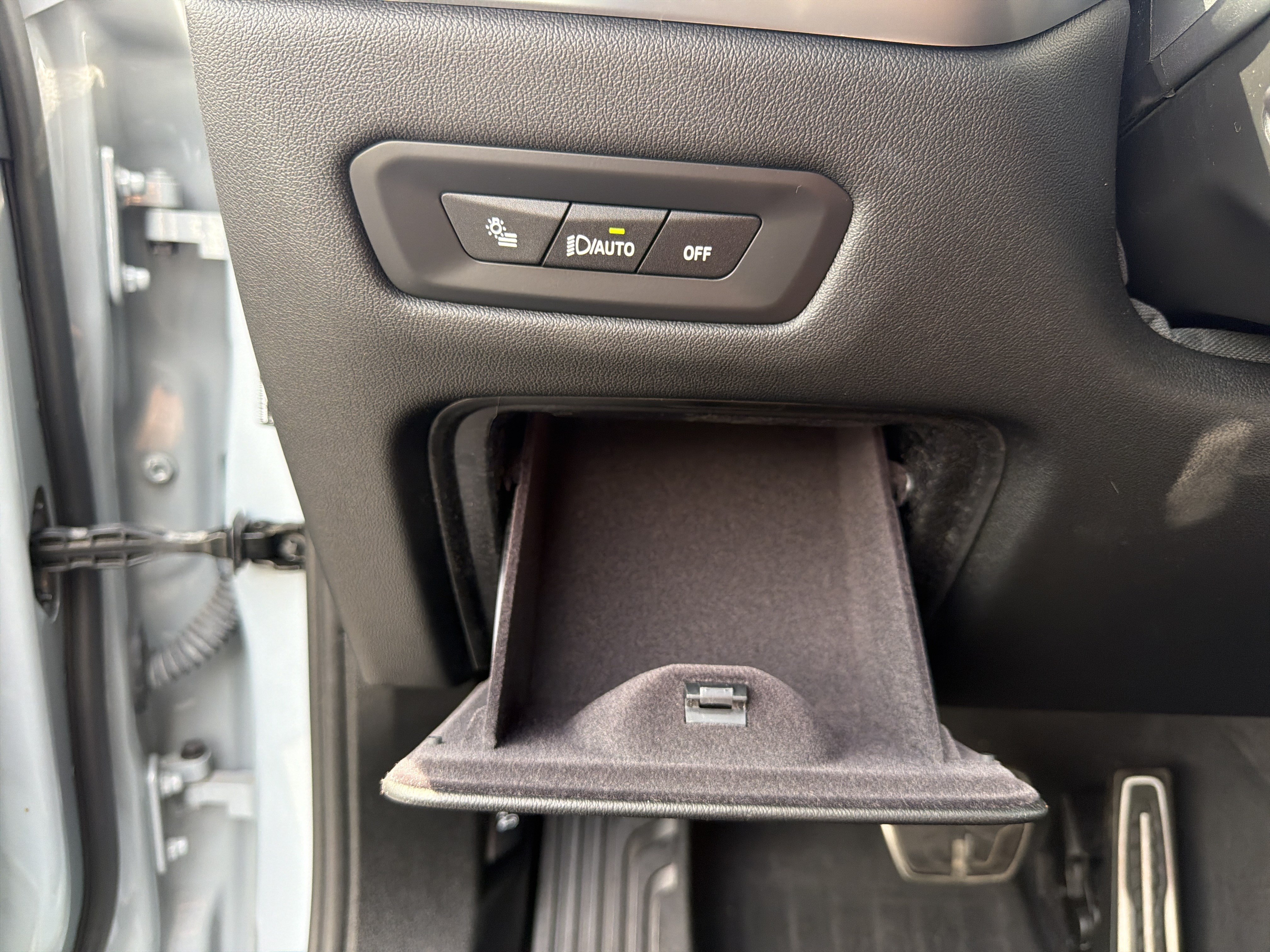 Used 2025 BMW X5 sDrive40i w/ M Sport Package RWD image 26