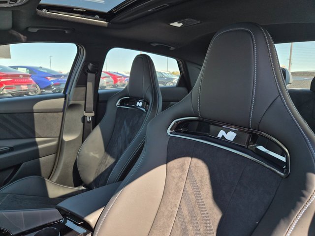 New 2025 Hyundai Elantra N image 22