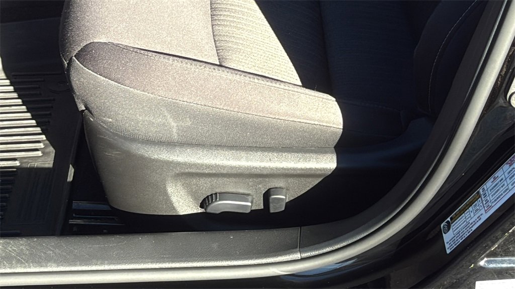 Used 2024 Nissan Altima 2.5 SV image 11