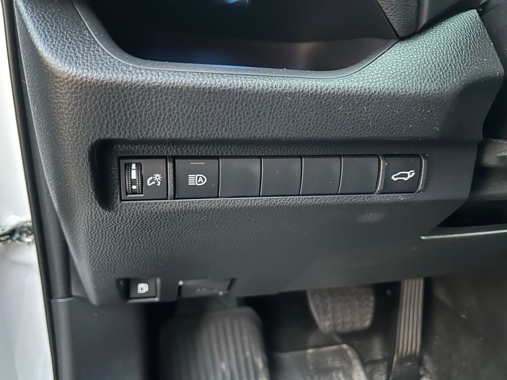 Certified 2025 Toyota RAV4 XSE image 17