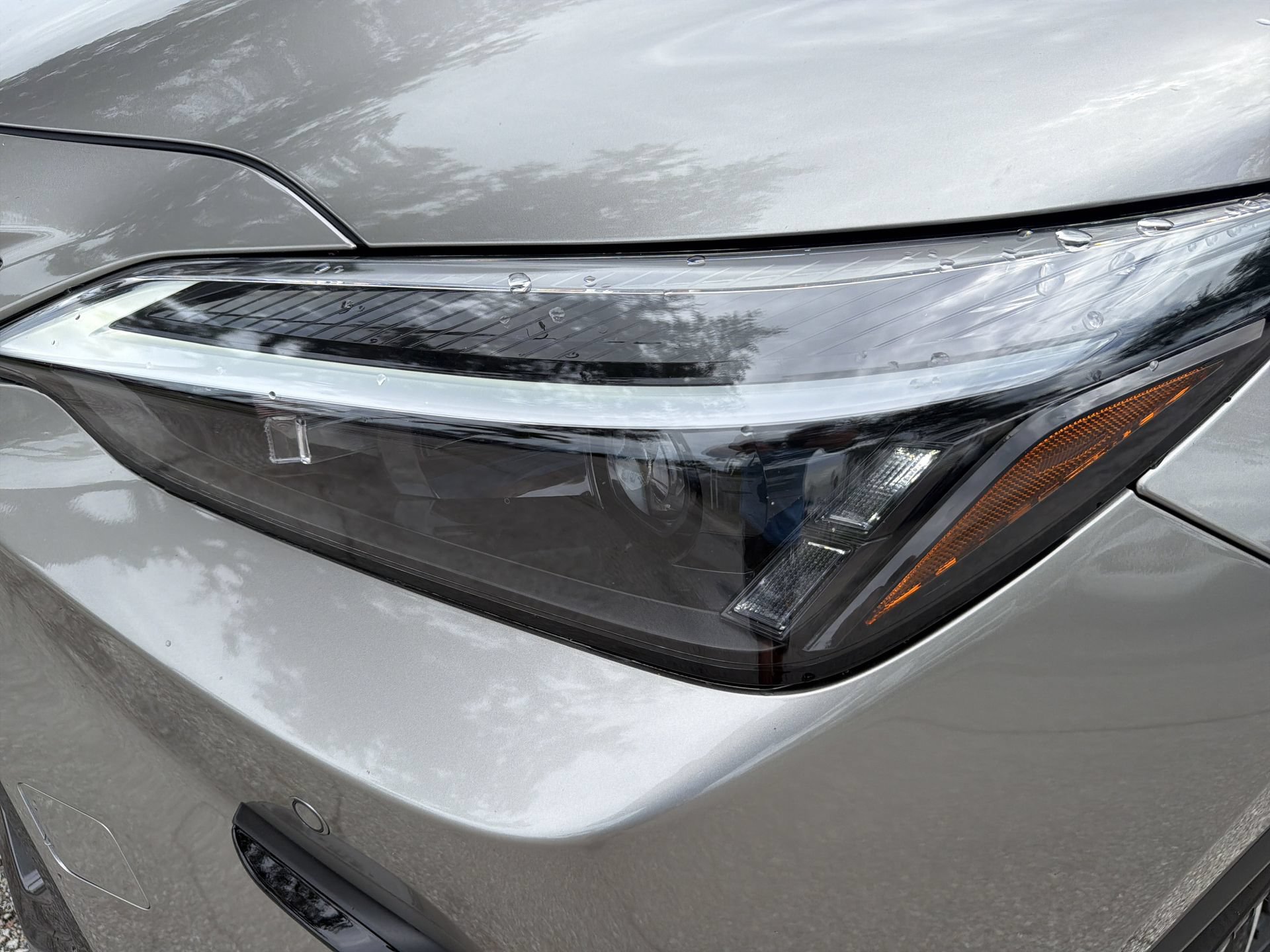 Used 2025 Lexus NX 350h AWD w/ Cold Area Package image 9