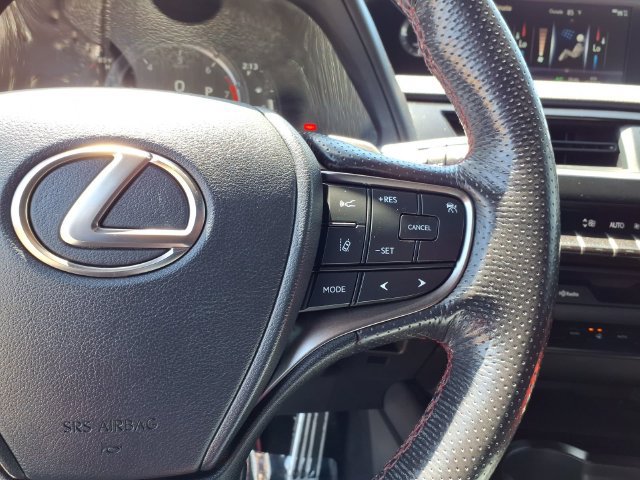 Used 2019 Lexus UX 200 F Sport w/ F Sport Premium Package FWD image 15