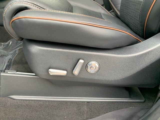 New 2026 Lincoln Navigator L Black Label AWD/4WD image 14
