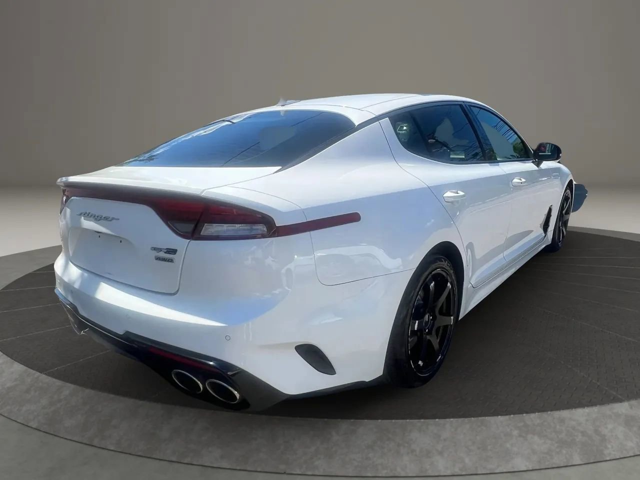 Used 2022 Kia Stinger GT-Line w/ Sun & Sound Package AWD/4WD image 5