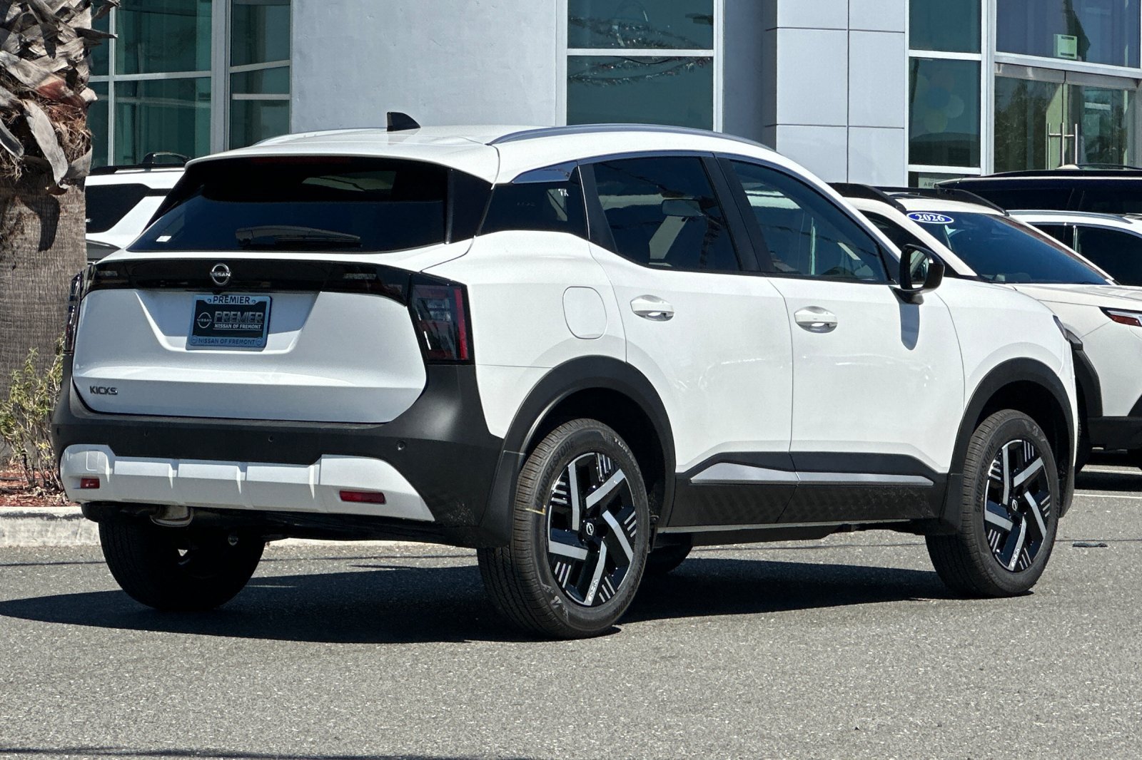 New 2026 Nissan Kicks SV w/ SV Premium Package FWD image 4