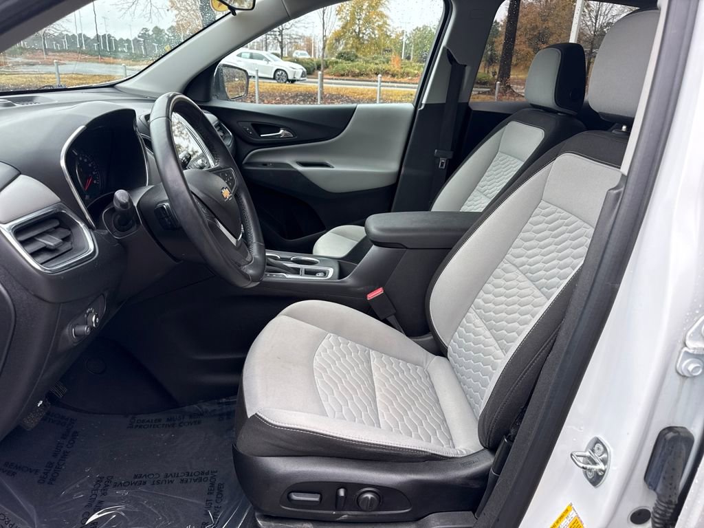 Used 2018 Chevrolet Equinox LT w/ Sun & Infotainment Package image 13